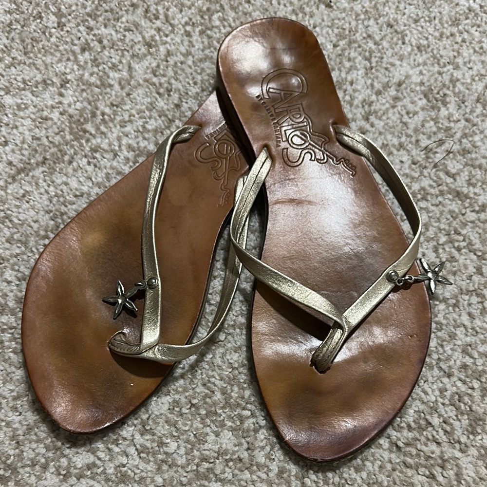 Carlos by Carlos Santana Gold Sandals Classic Thong Design
